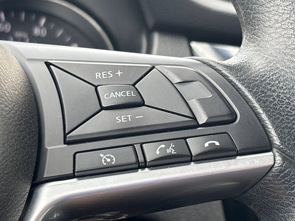 Used 2017 Nissan Rogue S image 20