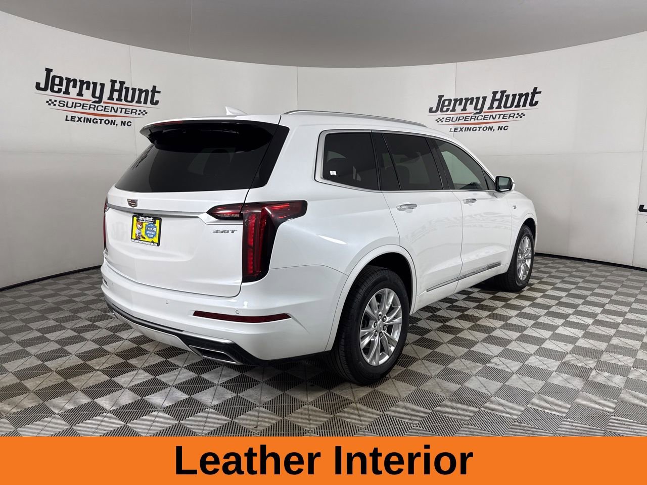 Used 2024 Cadillac XT6 Luxury w/ LPO, Floor Liner Package image 5