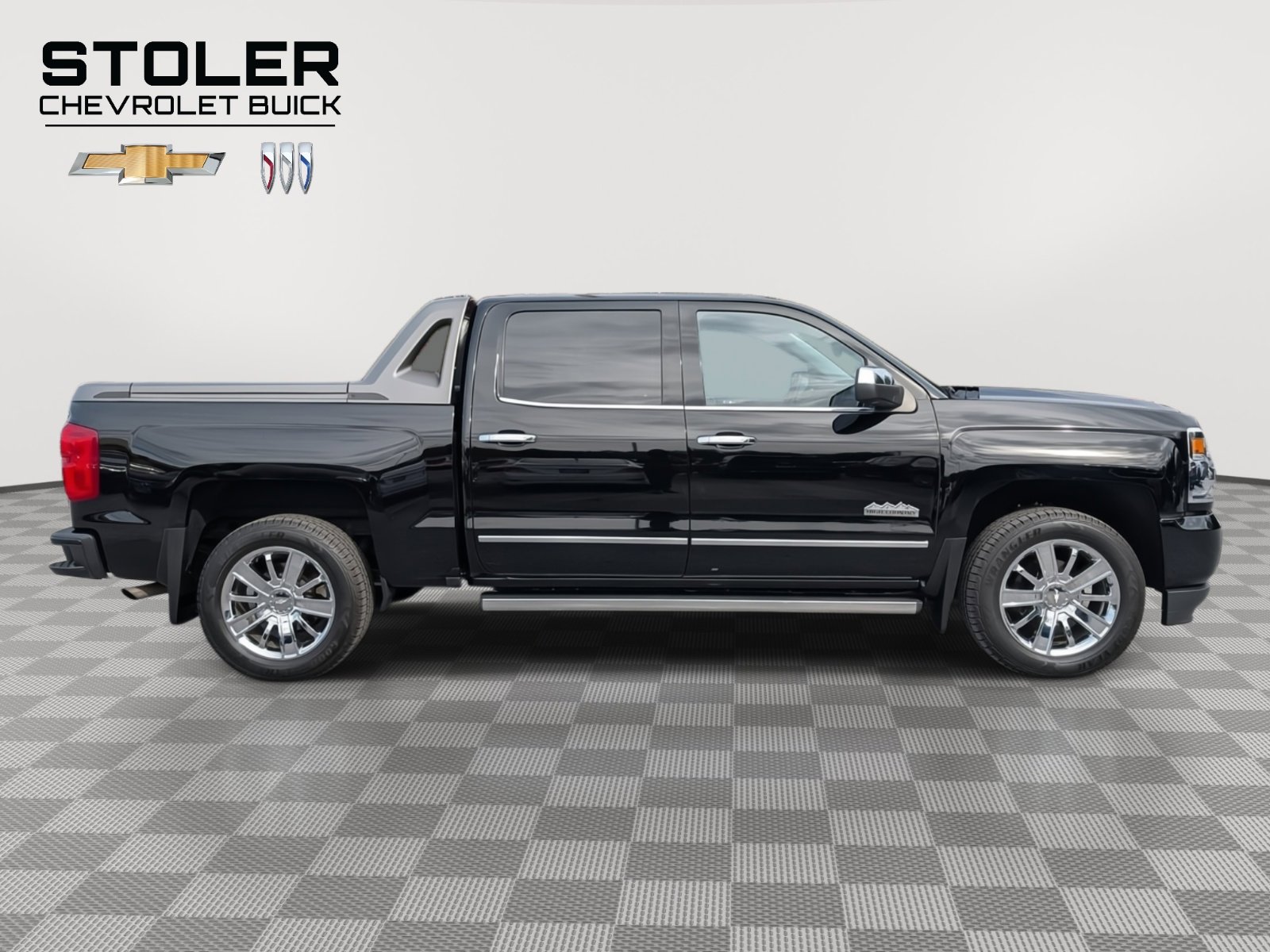 Used 2018 Chevrolet Silverado 1500 High Country w/ High Desert Package image 6
