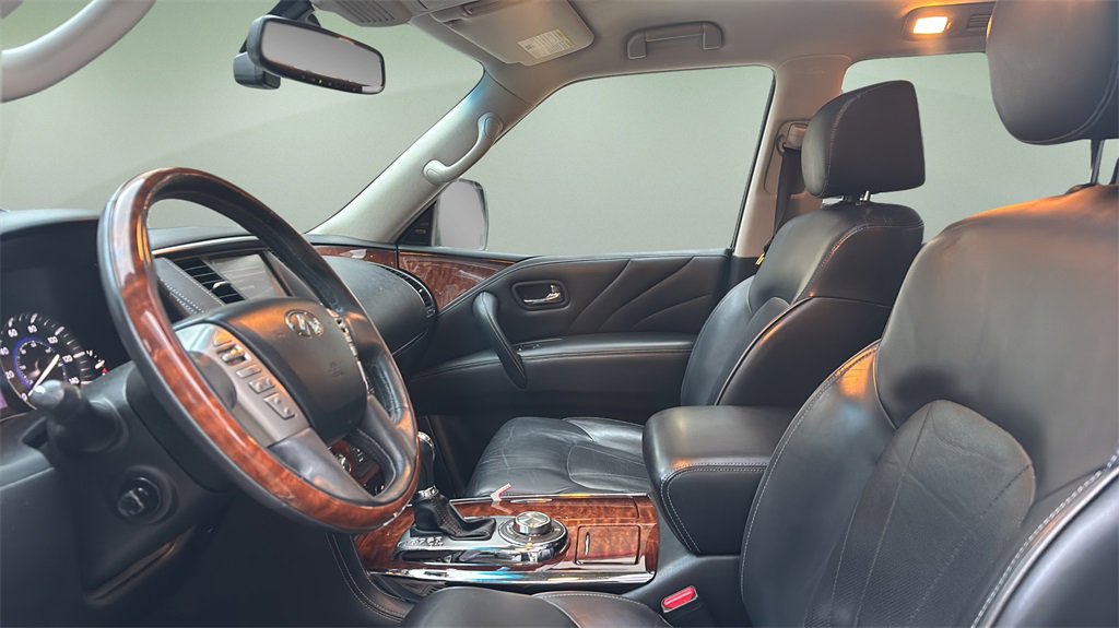 Used 2016 INFINITI QX80 4WD w/ Deluxe Technology Package image 13