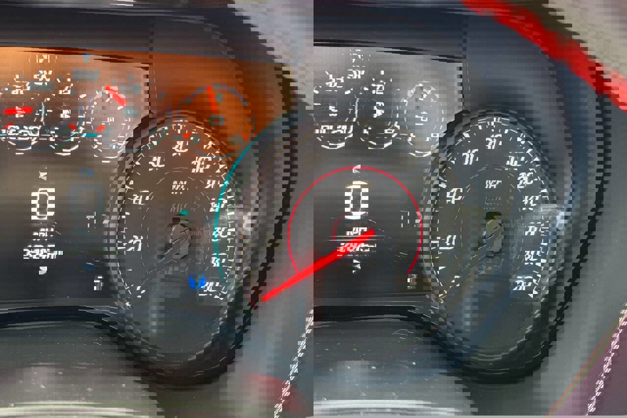 Used 2017 Chevrolet Camaro SS RWD image 27