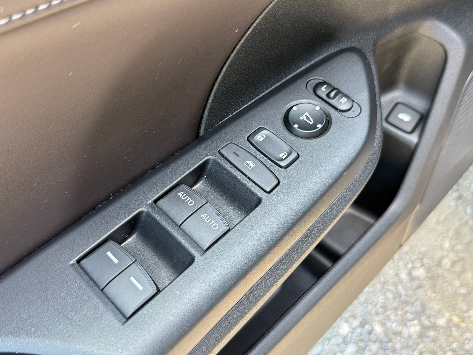 Used 2019 Honda Insight Touring image 14
