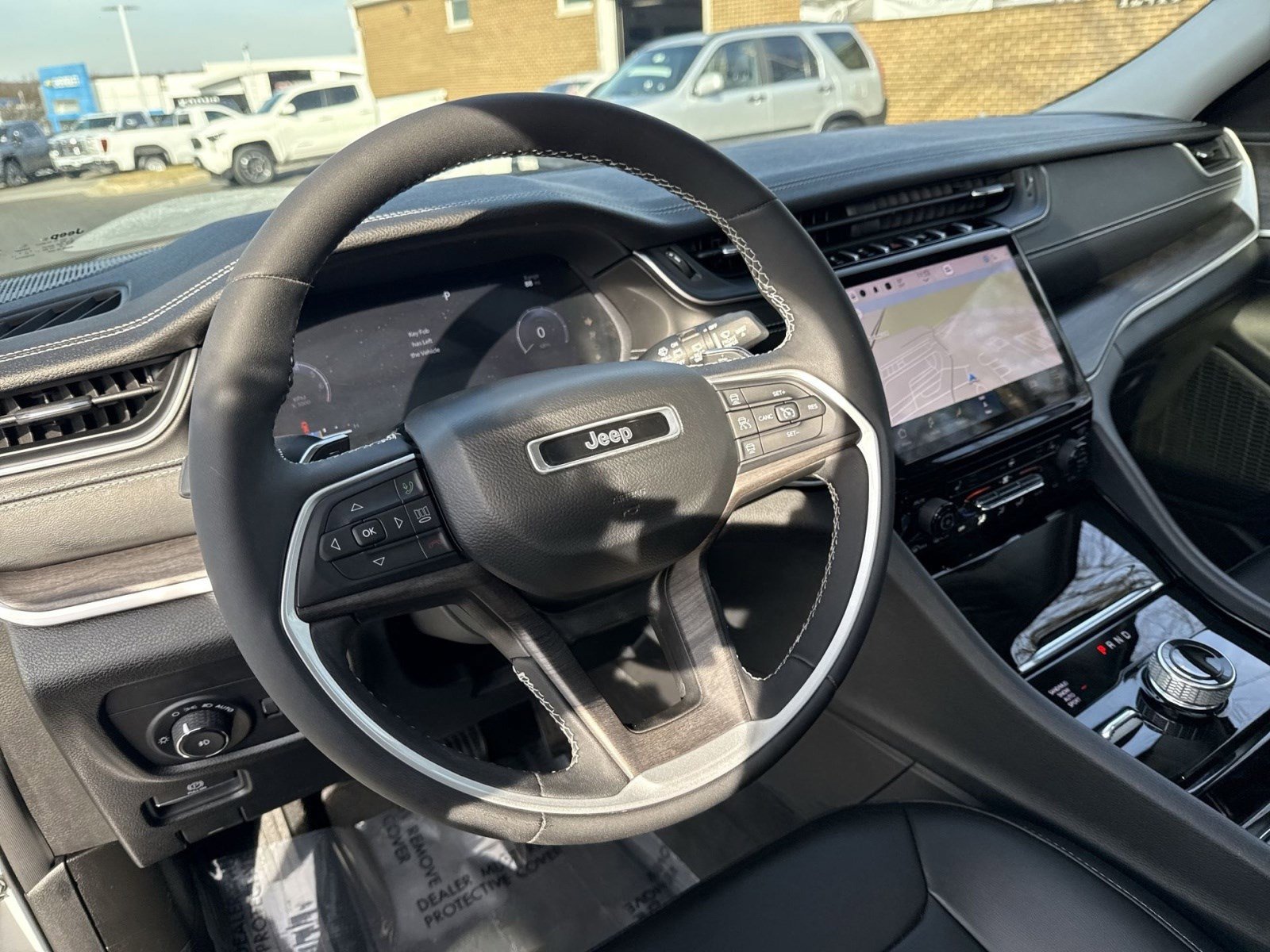 Used 2023 Jeep Grand Cherokee L Limited image 14