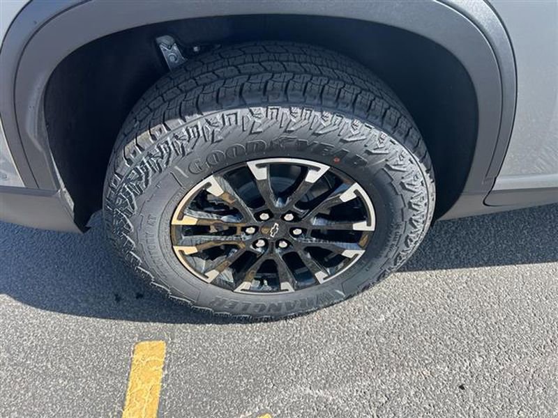 Used 2026 Chevrolet Traverse Z71 w/ Enhanced Driving Package image 3