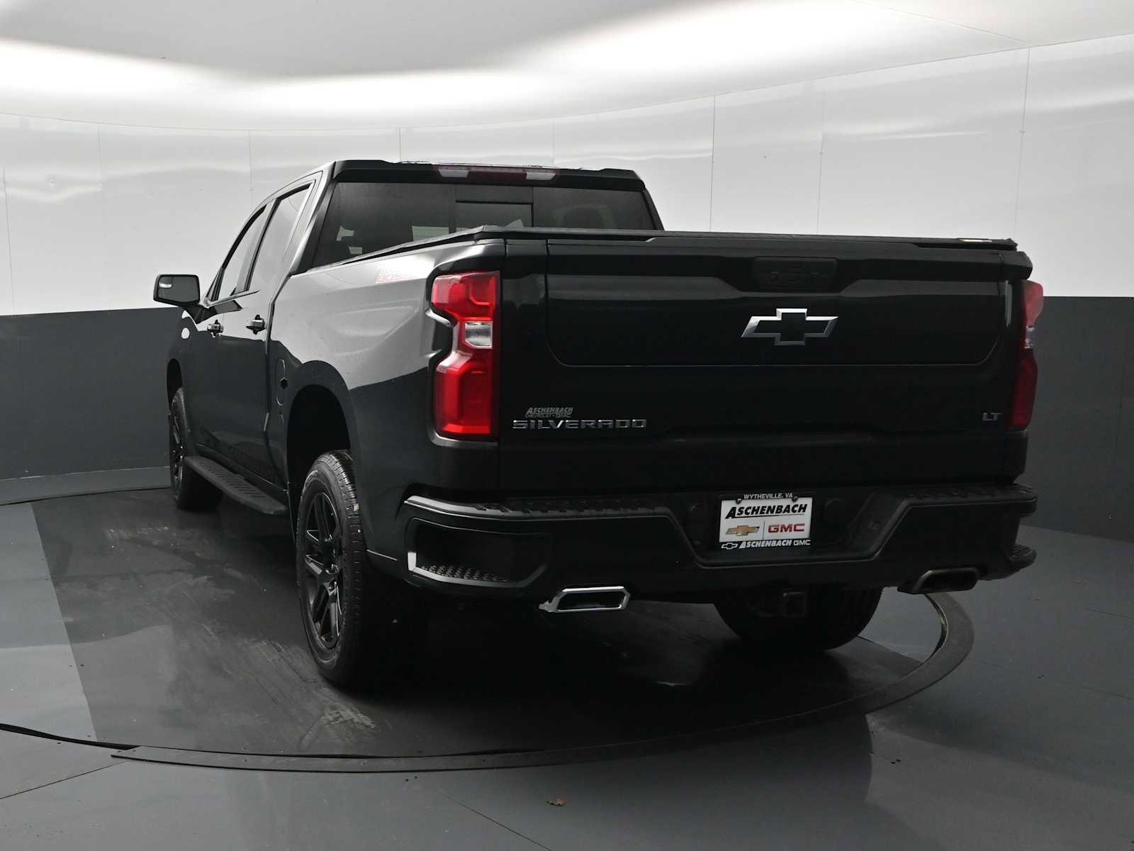 Used 2022 Chevrolet Silverado 1500 LT Trail Boss w/ Convenience Package II image 7