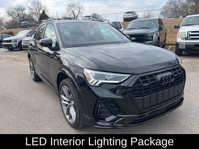 Used 2025 Audi Q3 2.0T Premium w/ Convenience Package image 3