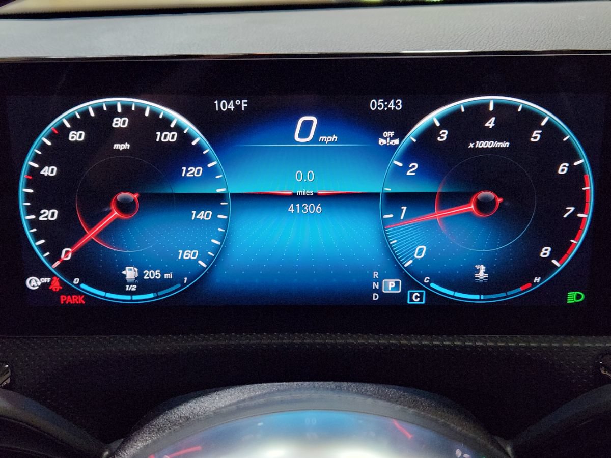 Used 2023 Mercedes-Benz CLA 250 image 34