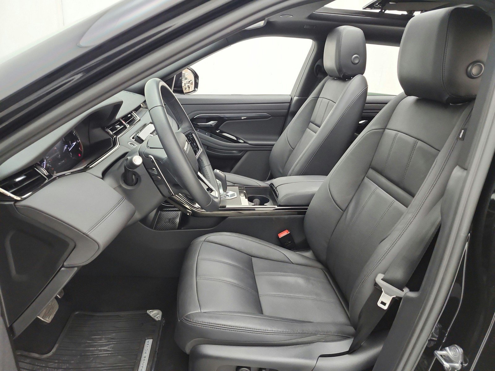 Used 2023 Land Rover Range Rover Evoque R-Dynamic SE AWD/4WD image 15
