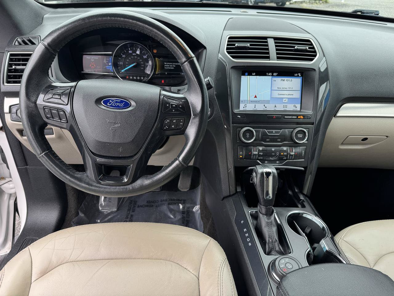 Used 2018 Ford Explorer XLT w/ Equipment Group 202A AWD/4WD image 15