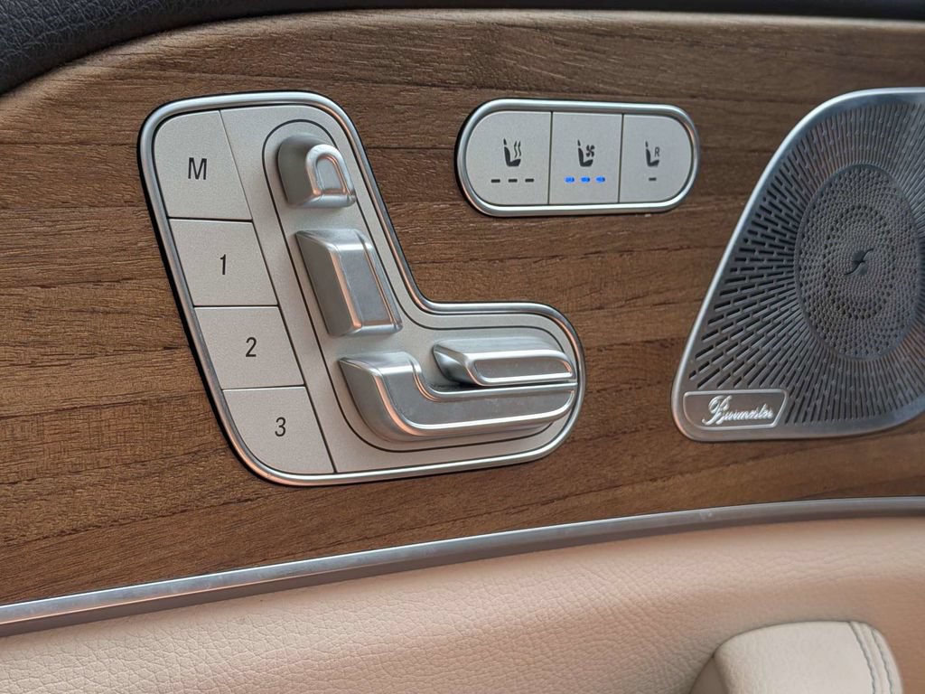 Used 2020 Mercedes-Benz GLS 450 4MATIC image 26