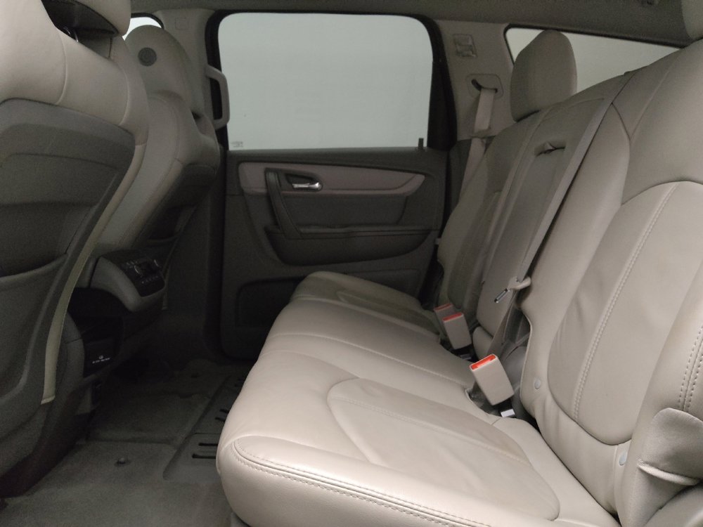 Used 2015 Chevrolet Traverse LT image 18