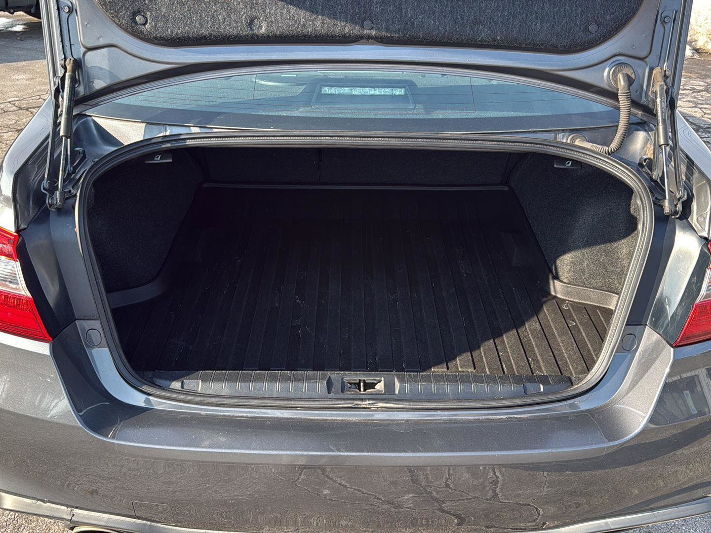 Used 2018 Subaru Legacy 2.5i Limited image 30