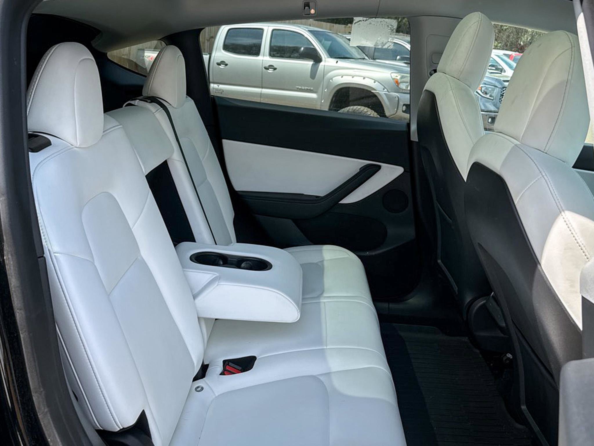 Used 2021 Tesla Model Y Performance image 29