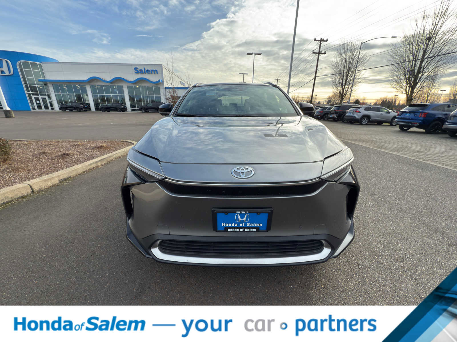 Used 2023 Toyota bZ4X Limited image 9