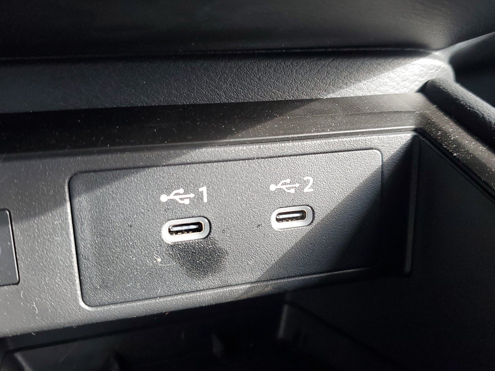Certified 2025 Nissan Kicks SR AWD/4WD image 24