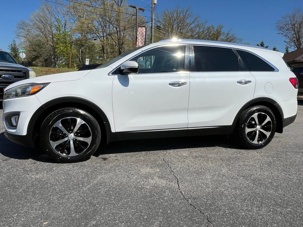 Used 2017 Kia Sorento EX w/ EX Advanced Touring Package image 4