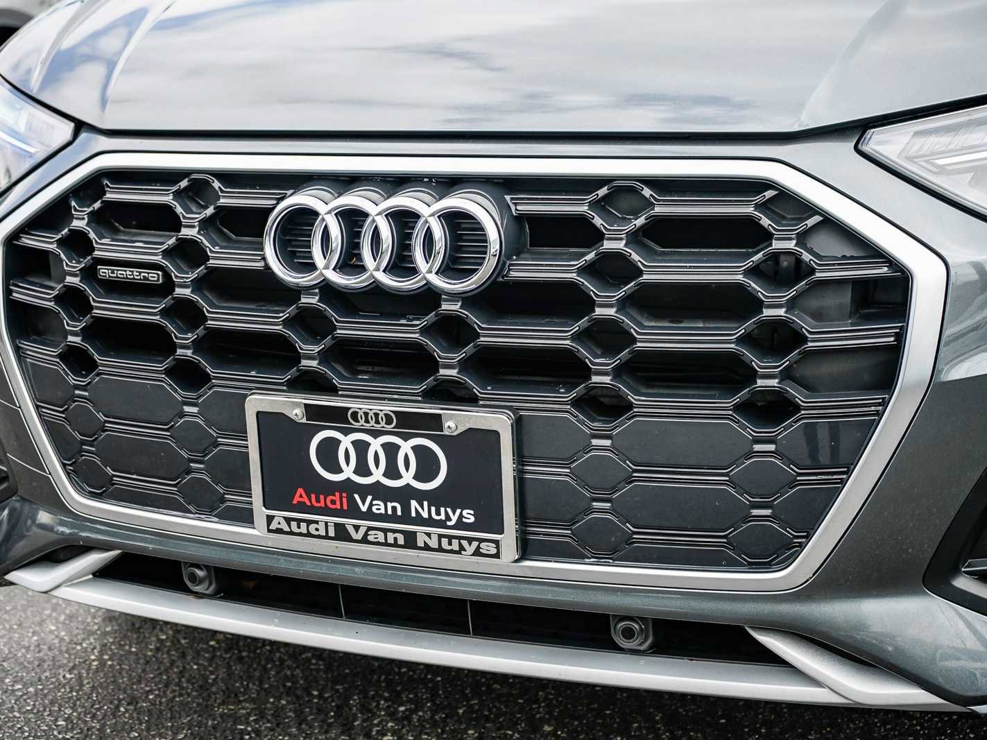 Used 2023 Audi Q5 2.0T Premium w/ Convenience Package image 8