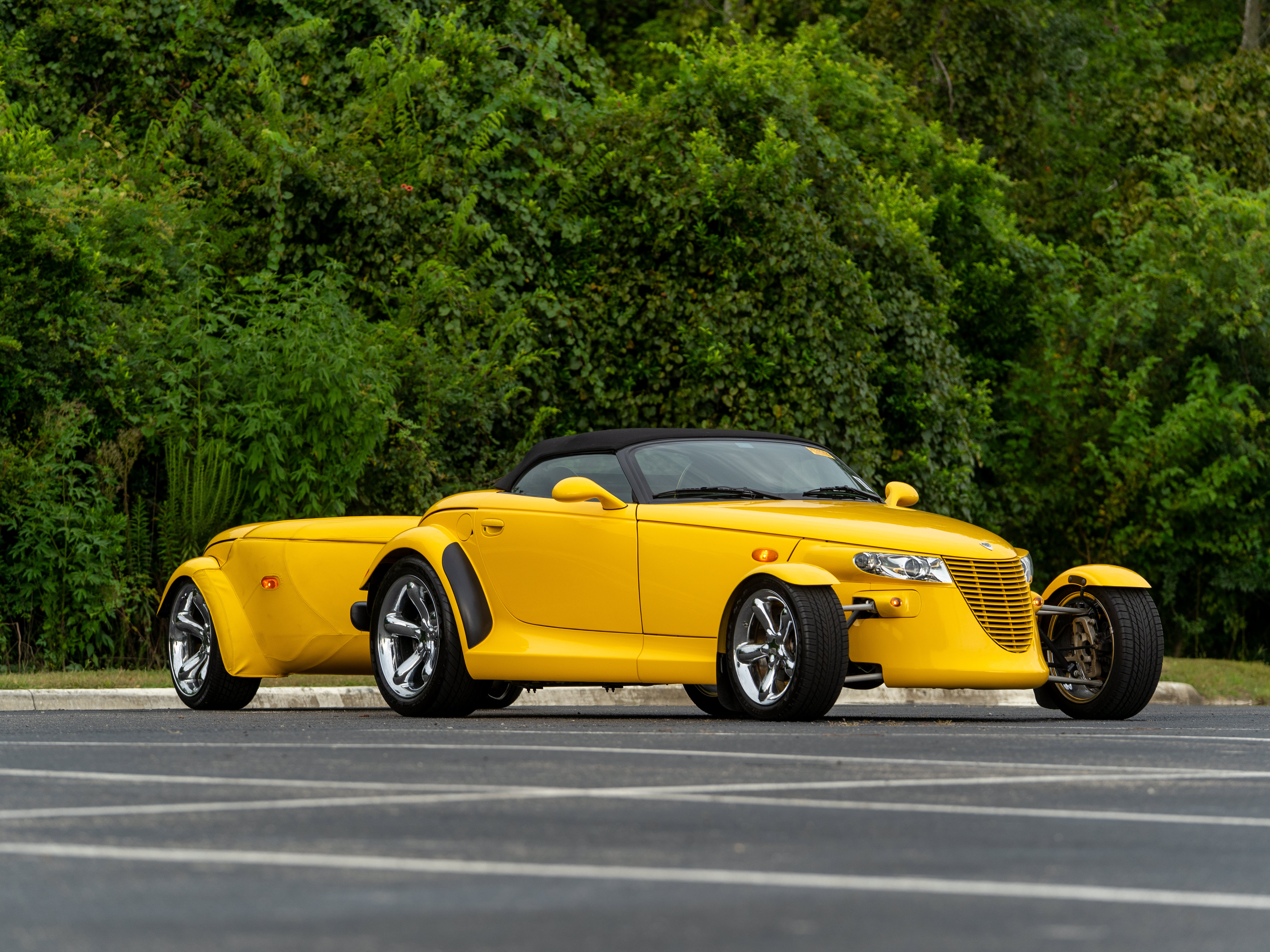 Used 2002 Chrysler Prowler RWD image 27