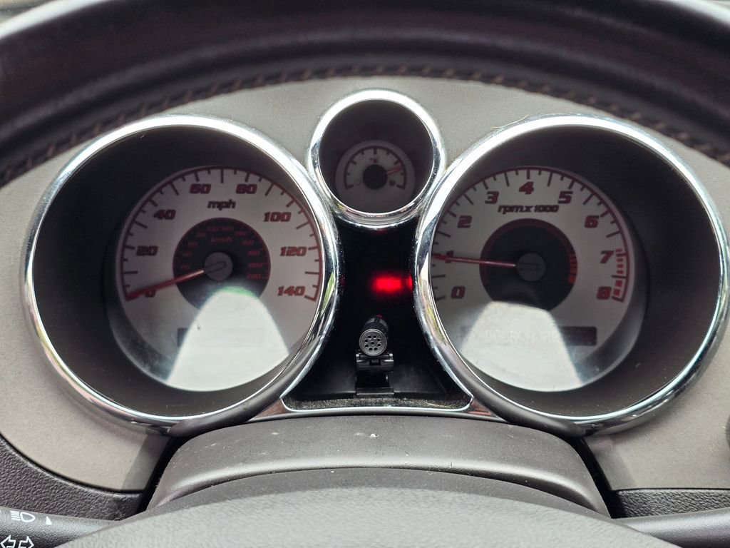 Used 2007 Pontiac Solstice Convertible w/ Premium Package RWD image 13