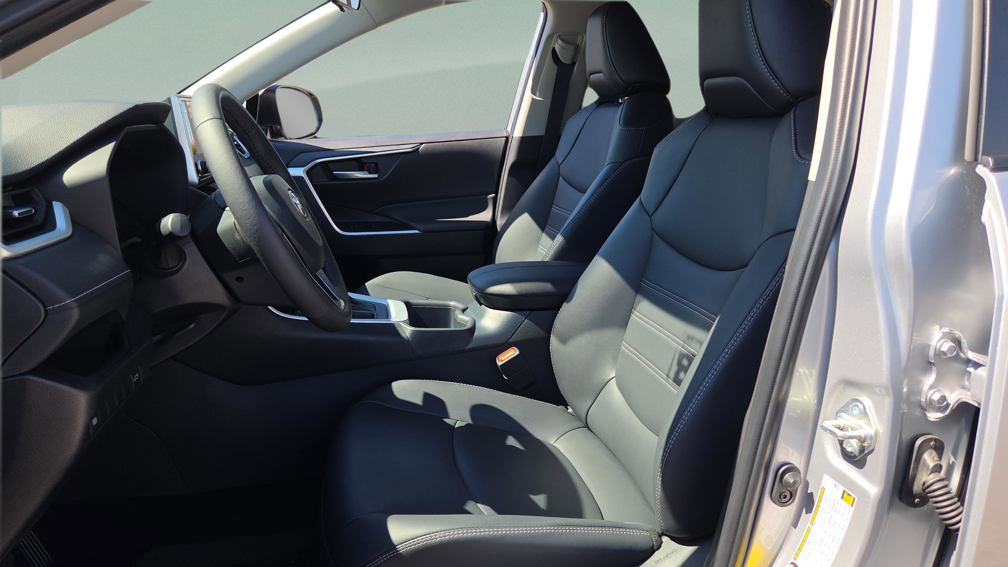 Certified 2025 Toyota RAV4 XLE Premium image 13