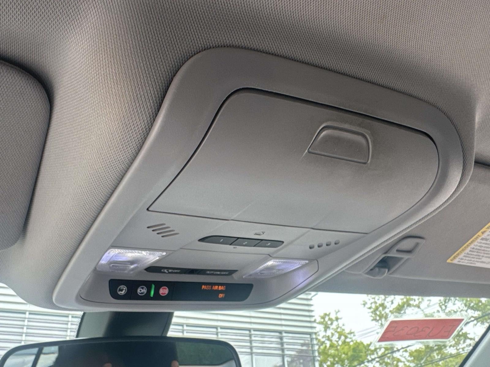 Used 2019 Chevrolet Equinox LT AWD/4WD image 32
