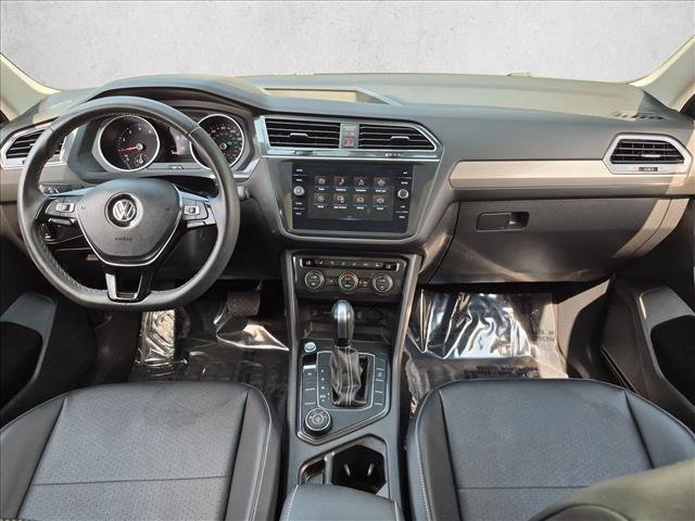 Used 2021 Volkswagen Tiguan SE w/ Panoramic Sunroof Package AWD/4WD image 18