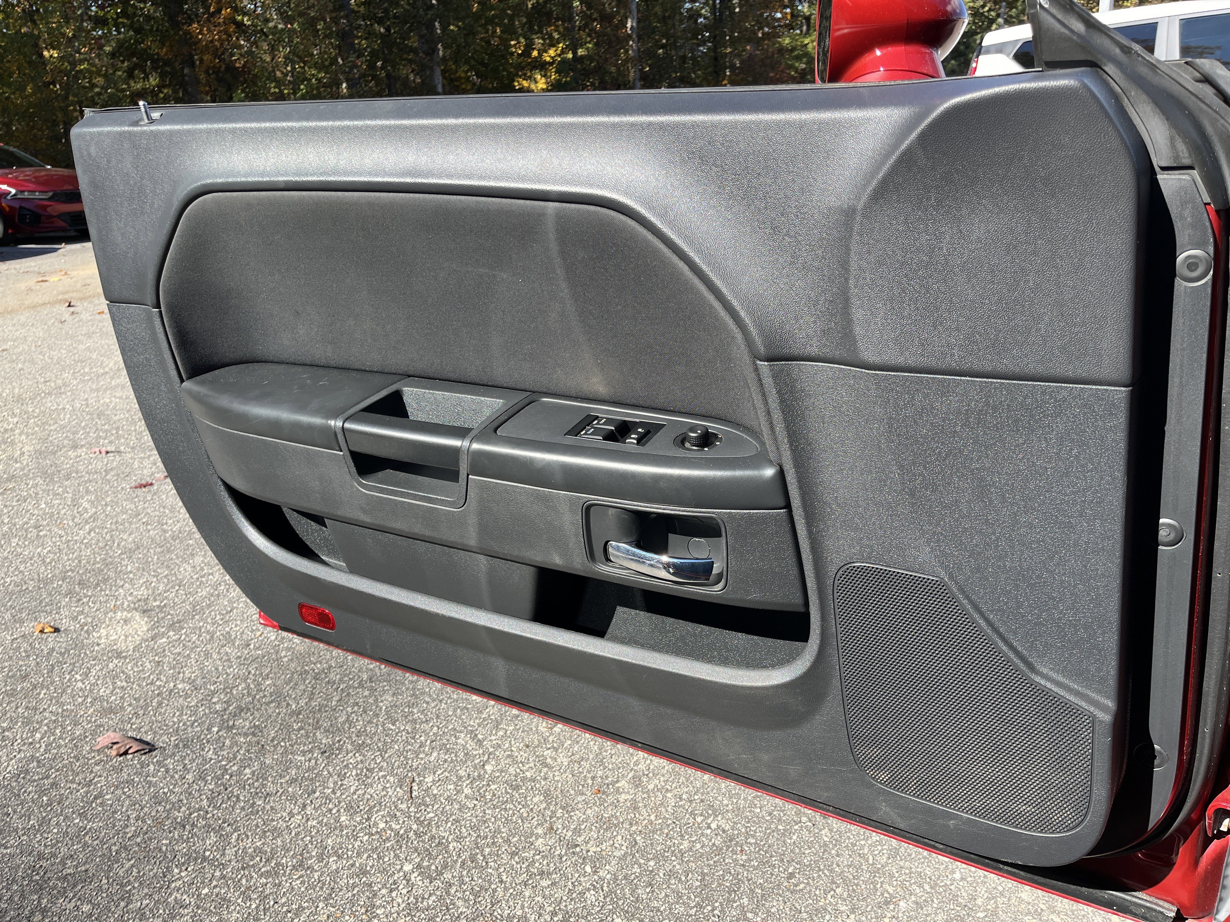 Used 2010 Dodge Challenger R/T image 12