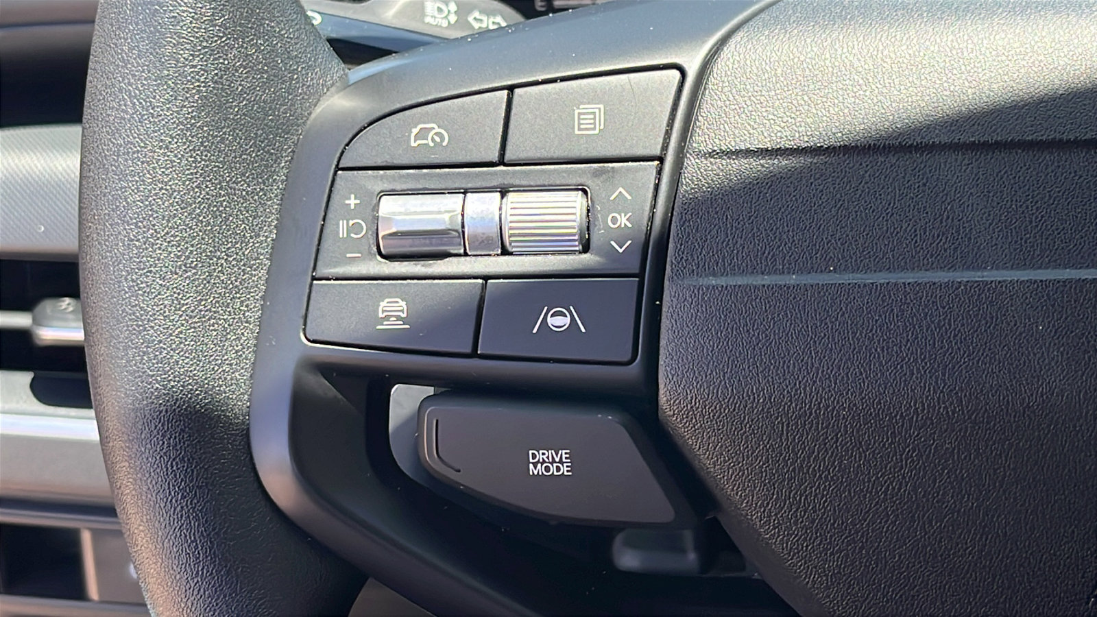 Used 2025 Kia K4 FWD image 16