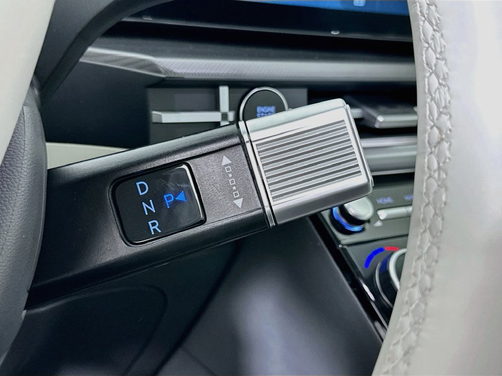 New 2027 Hyundai Santa Fe SEL FWD image 14