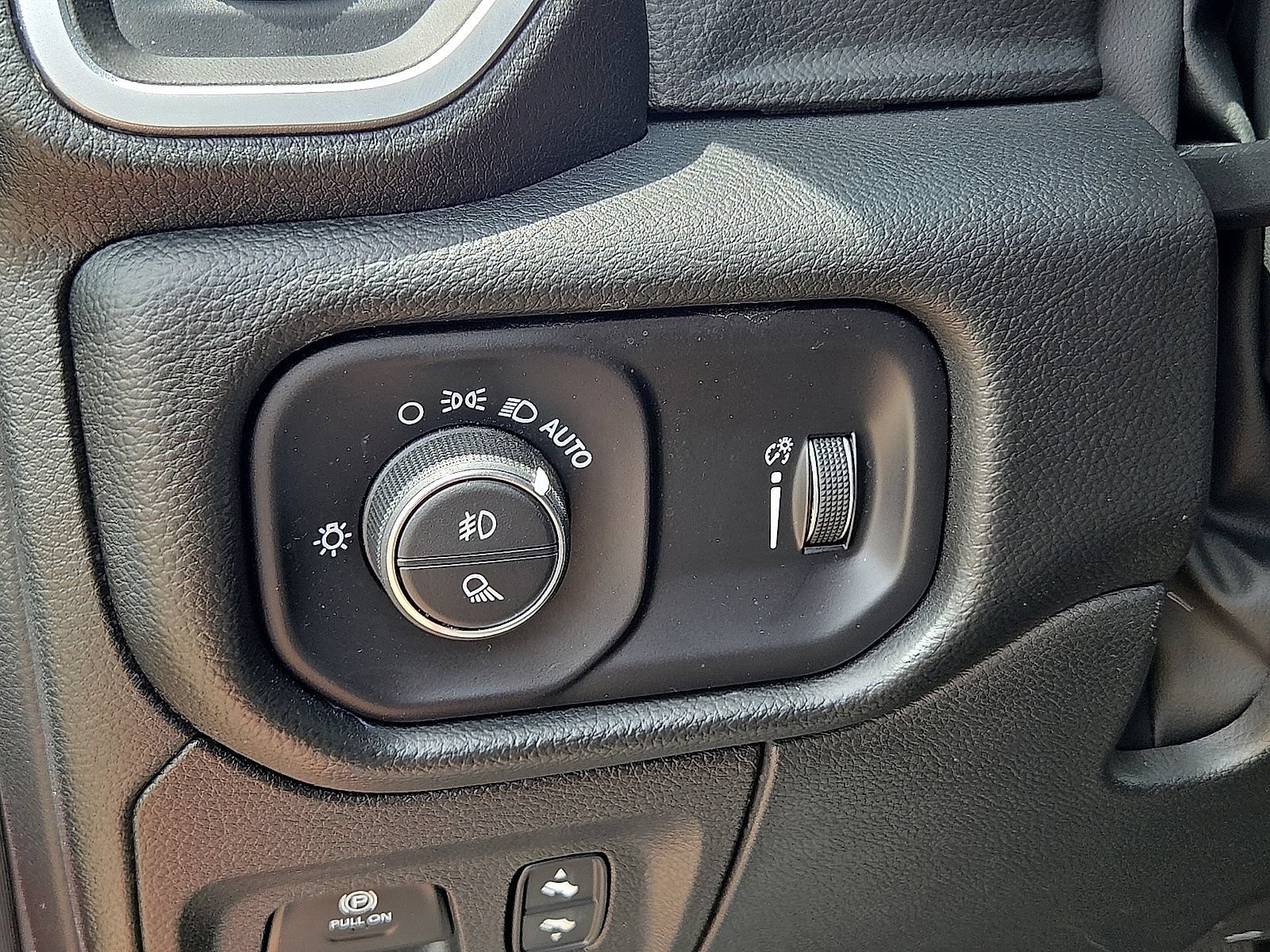 Used 2022 RAM 1500 Big Horn AWD/4WD image 26