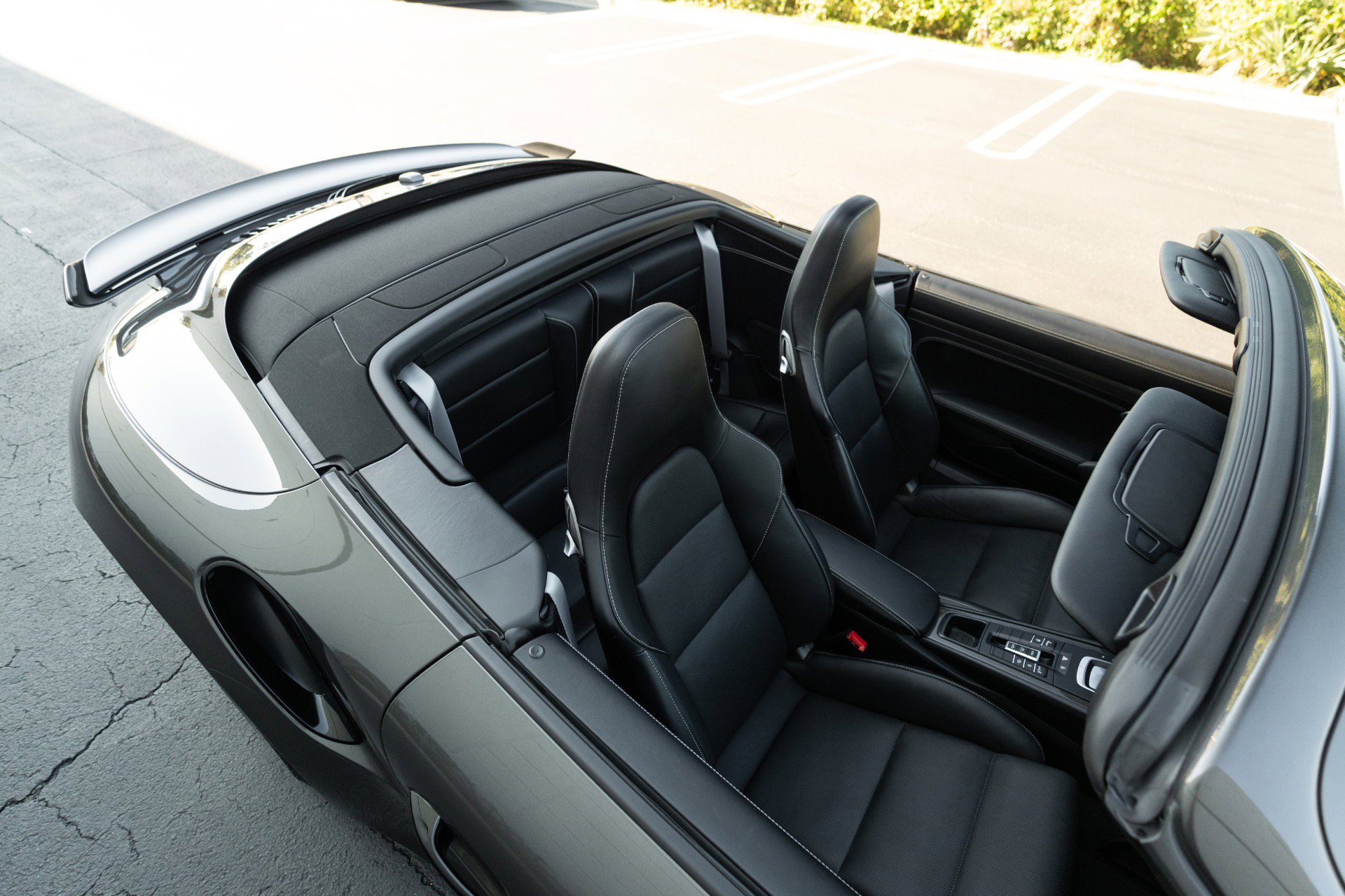 Used 2019 Porsche 911 Turbo S image 8