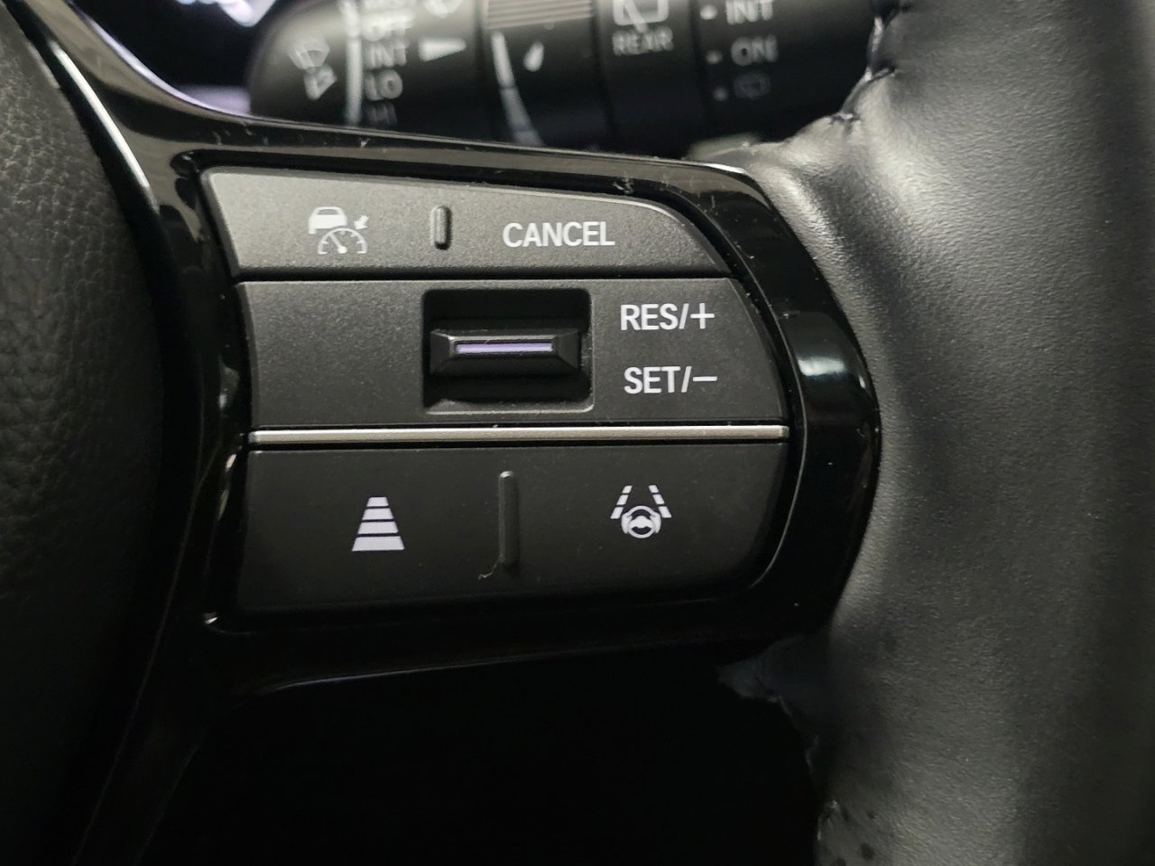 Used 2025 Honda CR-V EX-L image 30