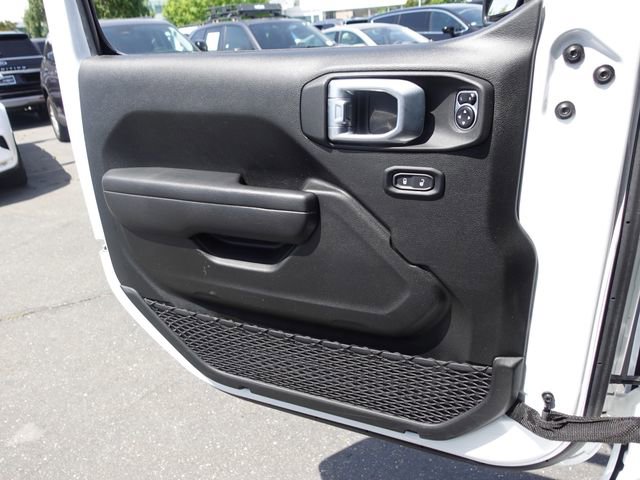 Used 2023 Jeep Wrangler Unlimited w/ Sun & Screen Package AWD/4WD image 21