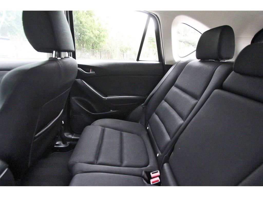 Used 2016 MAZDA CX-5 Touring FWD image 9
