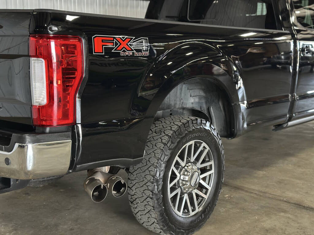 Used 2017 Ford F250 Lariat w/ Lariat Ultimate Package image 33