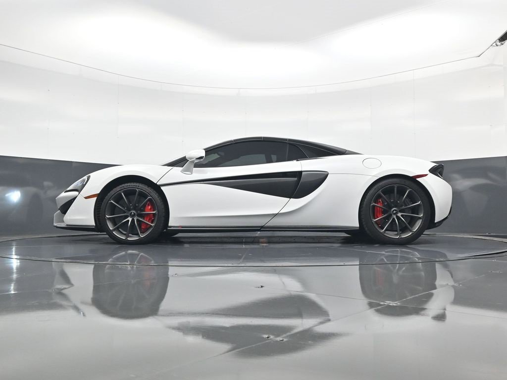 Used 2019 McLaren 570S Spider image 21