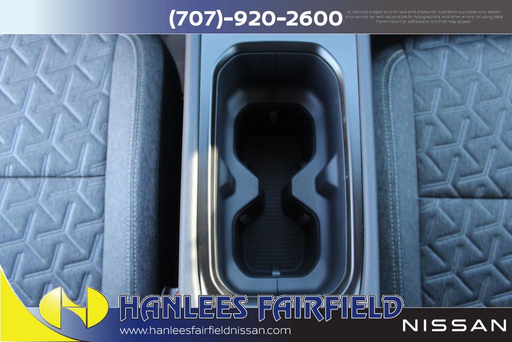 New 2025 Nissan Versa SV w/ Trunk Package FWD image 17