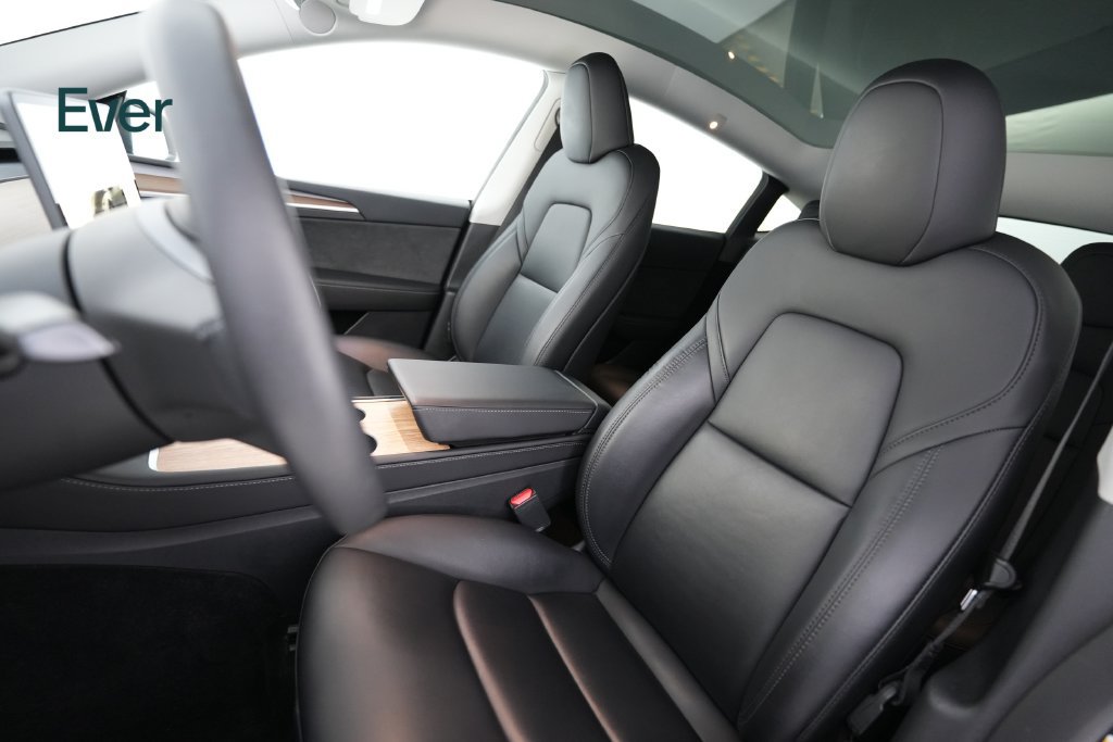 Used 2023 Tesla Model Y Long Range AWD/4WD image 4