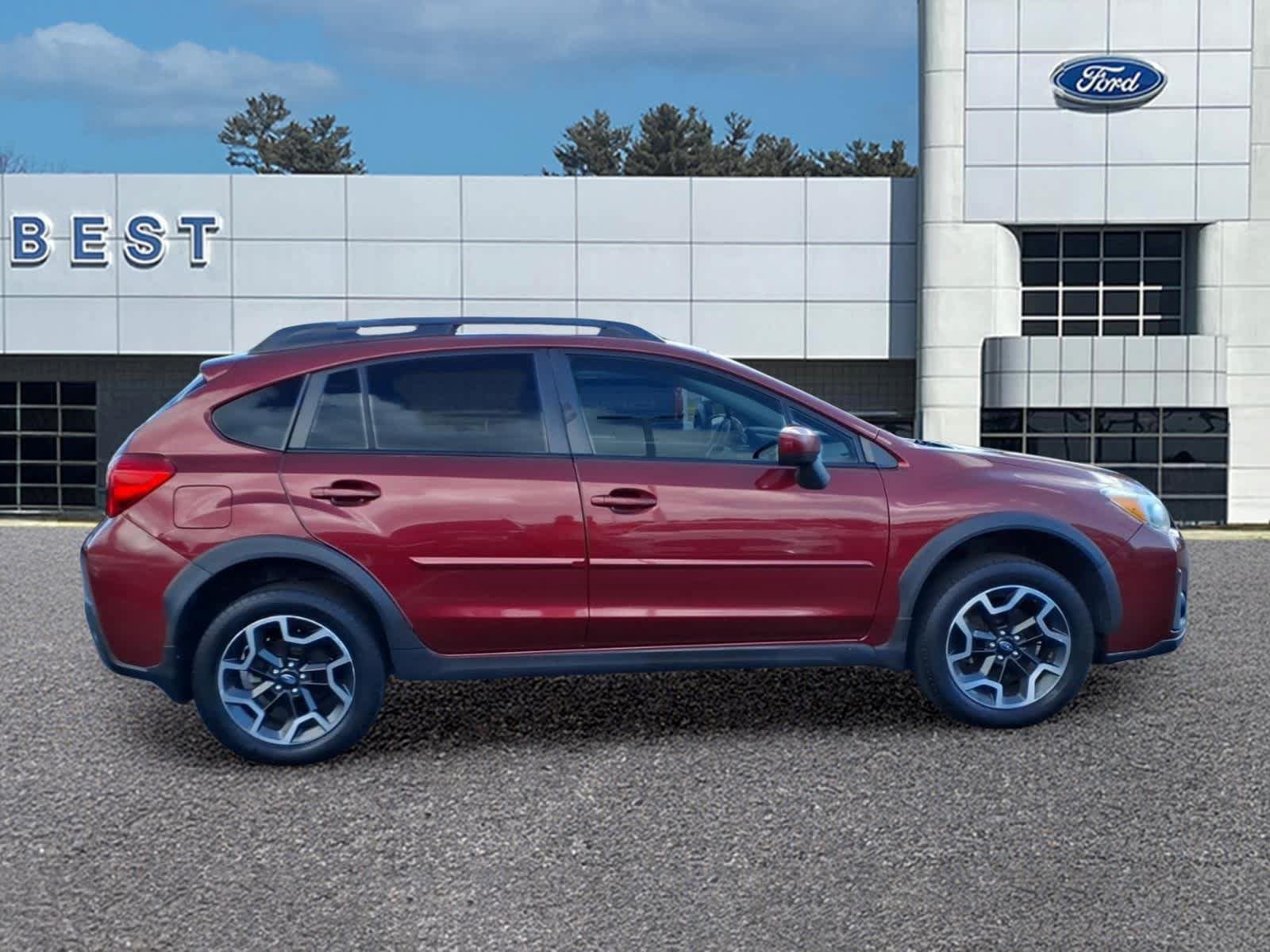 Used 2017 Subaru Crosstrek 2.0i Premium AWD/4WD image 8