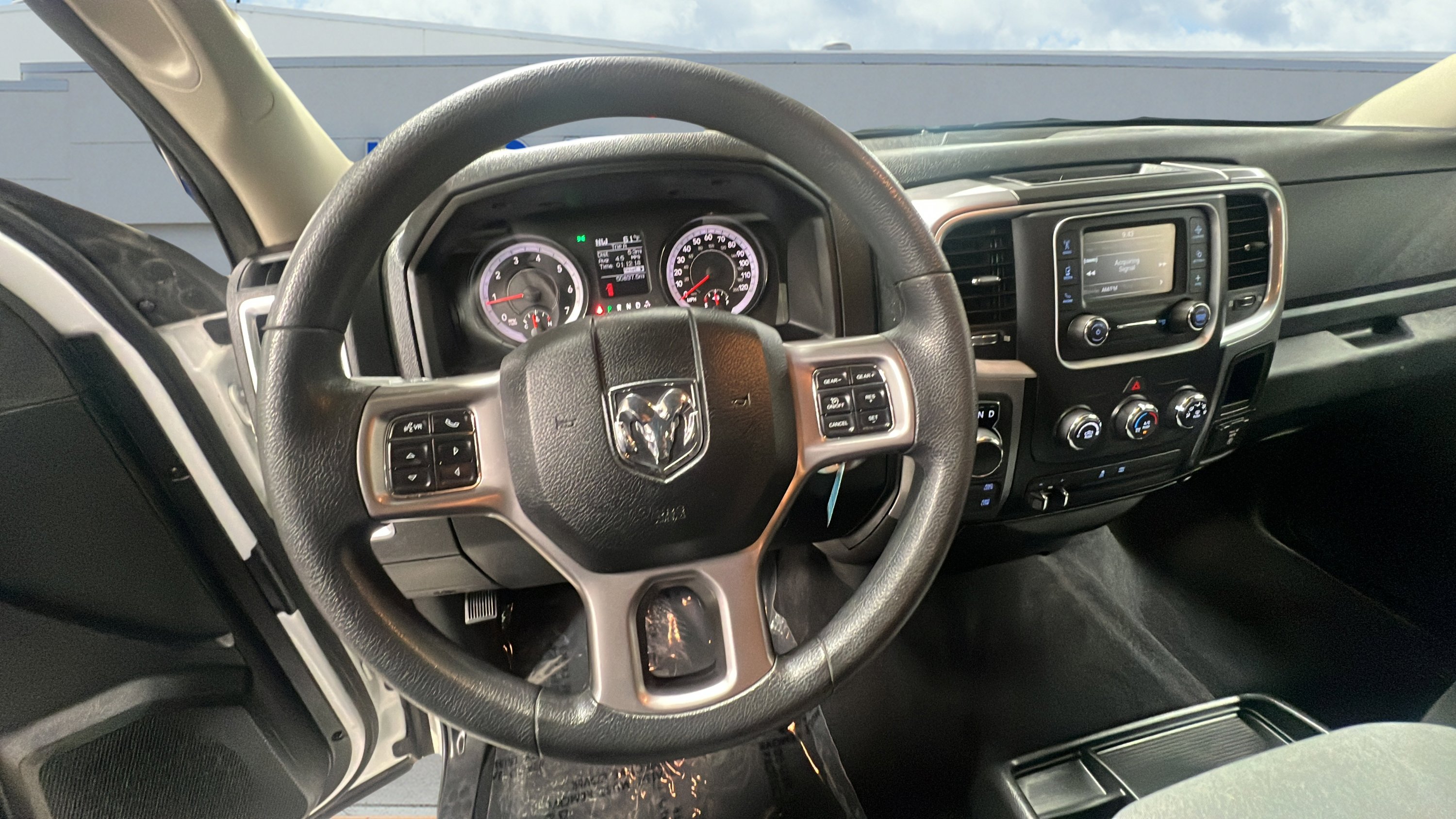 Used 2022 RAM 1500 Classic SLT w/ Protection Group image 15