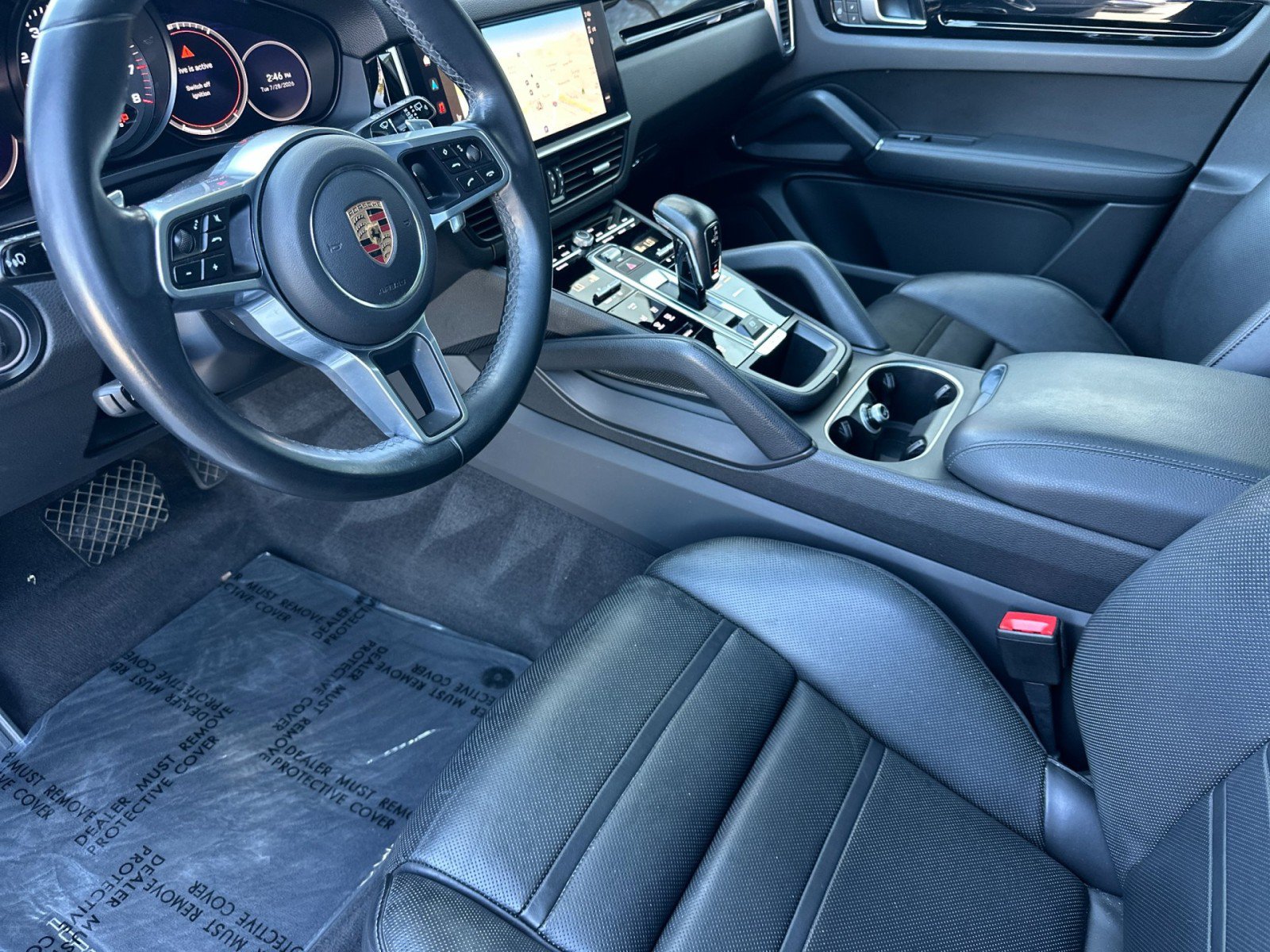 Used 2023 Porsche Cayenne AWD/4WD image 4