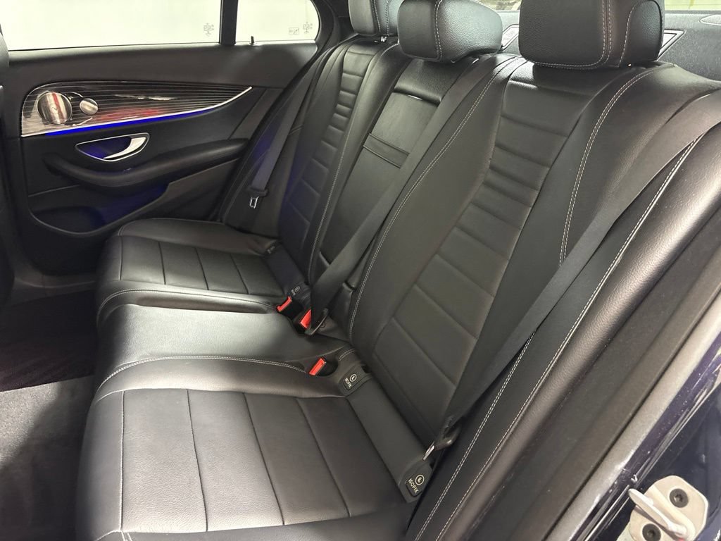 Used 2022 Mercedes-Benz E 350 4MATIC Sedan image 28