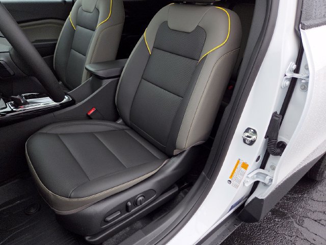 New 2026 Chevrolet Trax ACTIV w/ Sunroof Package FWD image 22