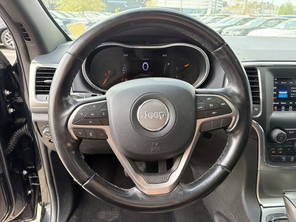 Used 2020 Jeep Grand Cherokee Laredo image 21