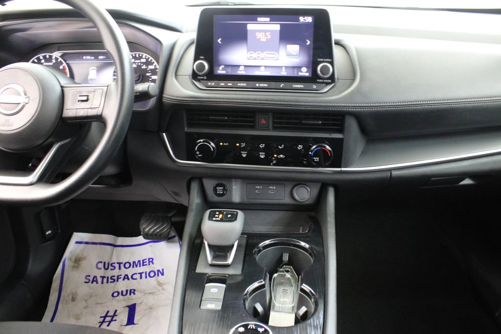 Used 2024 Nissan Rogue S image 20