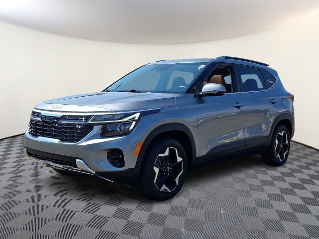 Used 2024 Kia Seltos EX AWD/4WD image 3