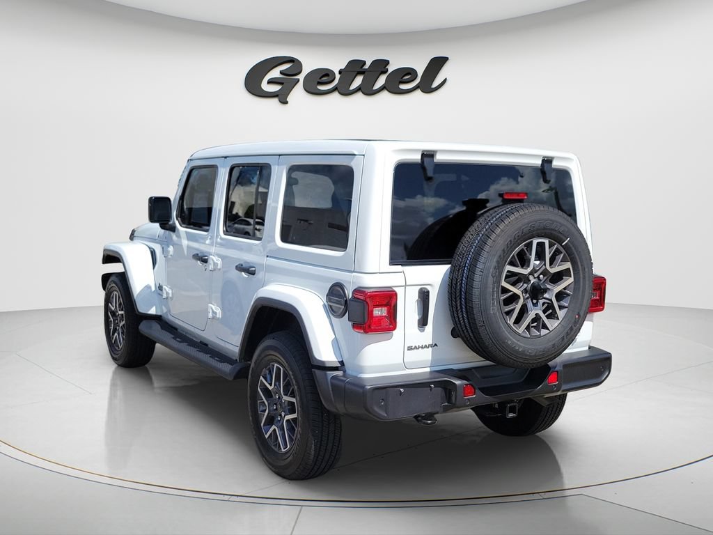 Used 2025 Jeep Wrangler Unlimited Sahara w/ Safety Group AWD/4WD image 5