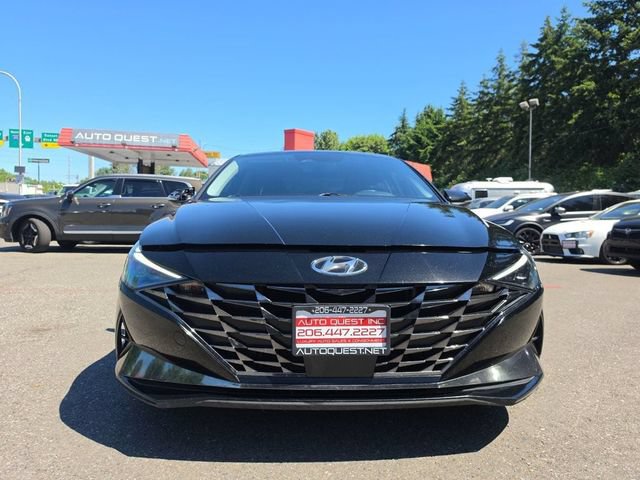 Used 2023 Hyundai Elantra Limited w/ Cargo Package FWD image 21