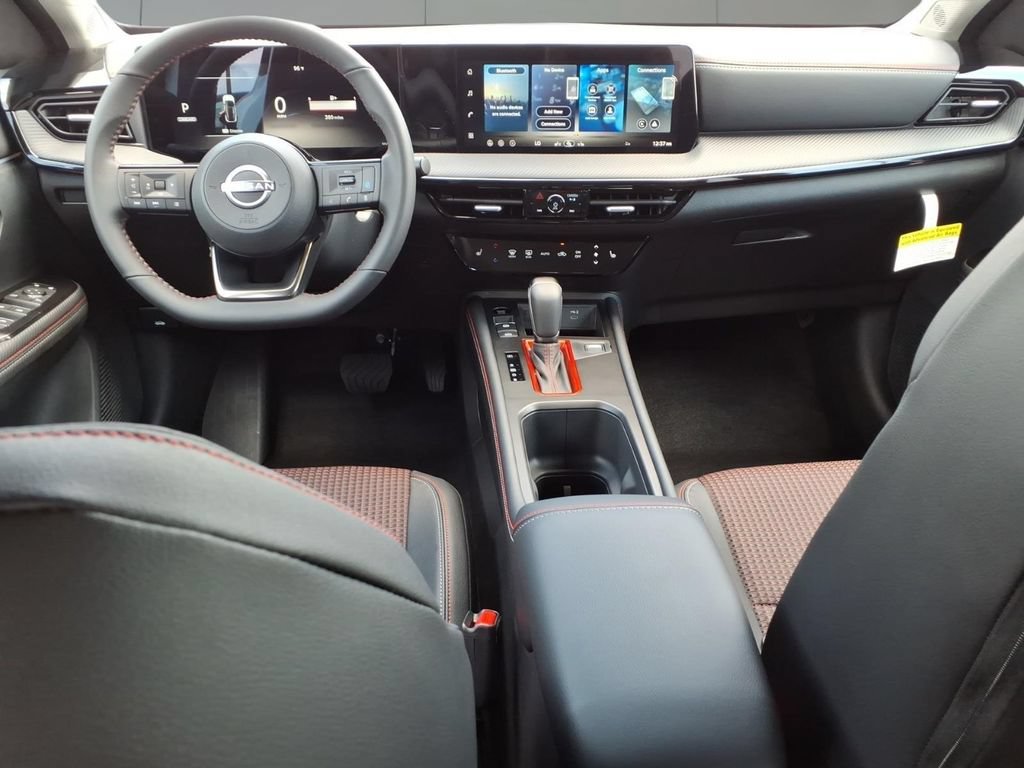 New 2026 Nissan Kicks SR w/ Cold Weather Package FWD image 12
