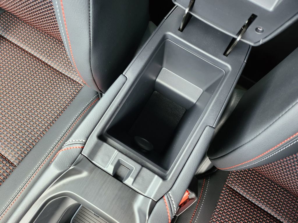 New 2025 Nissan Kicks SR w/ Interior Electronics Package image 20